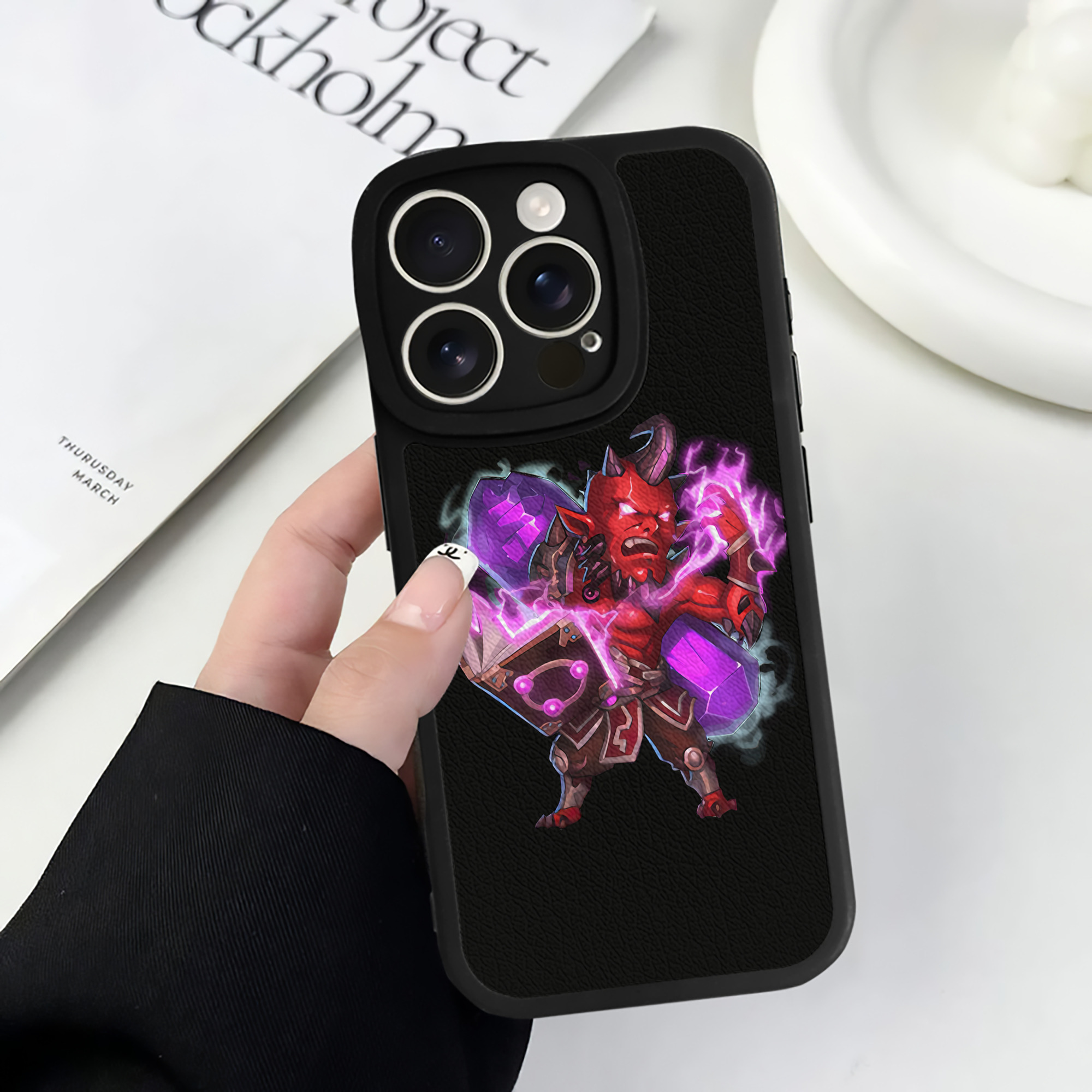 リーグ・オブ・レジェンド League of Legends LOL 【iPhone 16シリーズ対応】シリコンスマホケース（レザー調） 材質：シリコン
